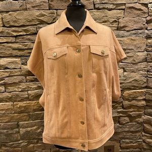 👌 Chico’s “trucker” Cape 🥰 so classy! NWT